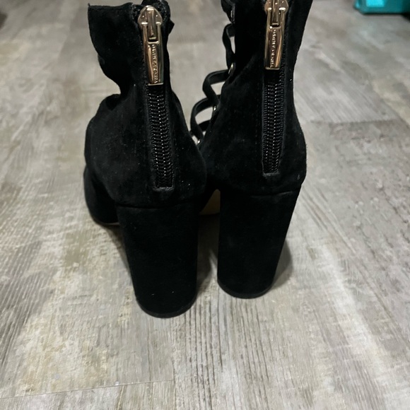 Vince Camuto Davel Suede Black Block Heel Size 6M - Picture 10 of 13